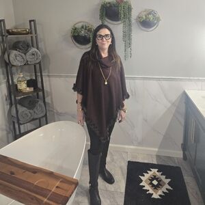 Alfani Burgundy Cowl Neck Knit Poncho Sweater With Faux Fur Trim L/XL